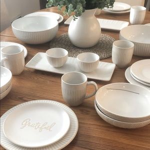 Modern Farmhouse rectangular serving tray.